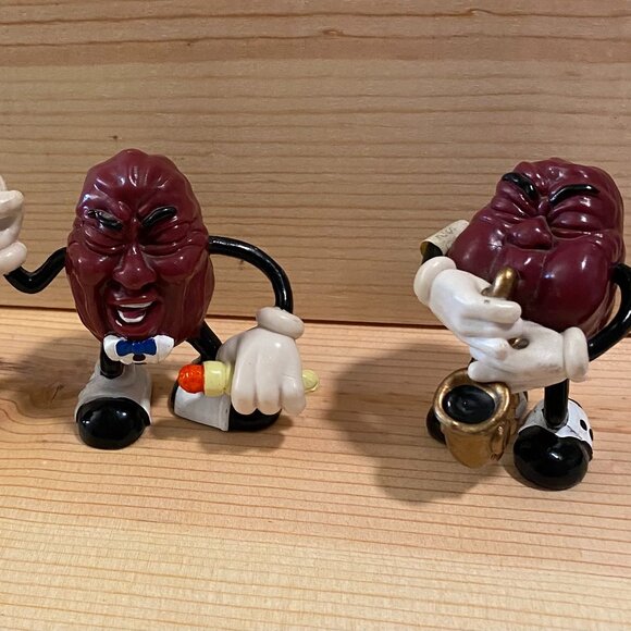 California Raisins figures. 2.5". 7 figures. - Picture 5 of 6